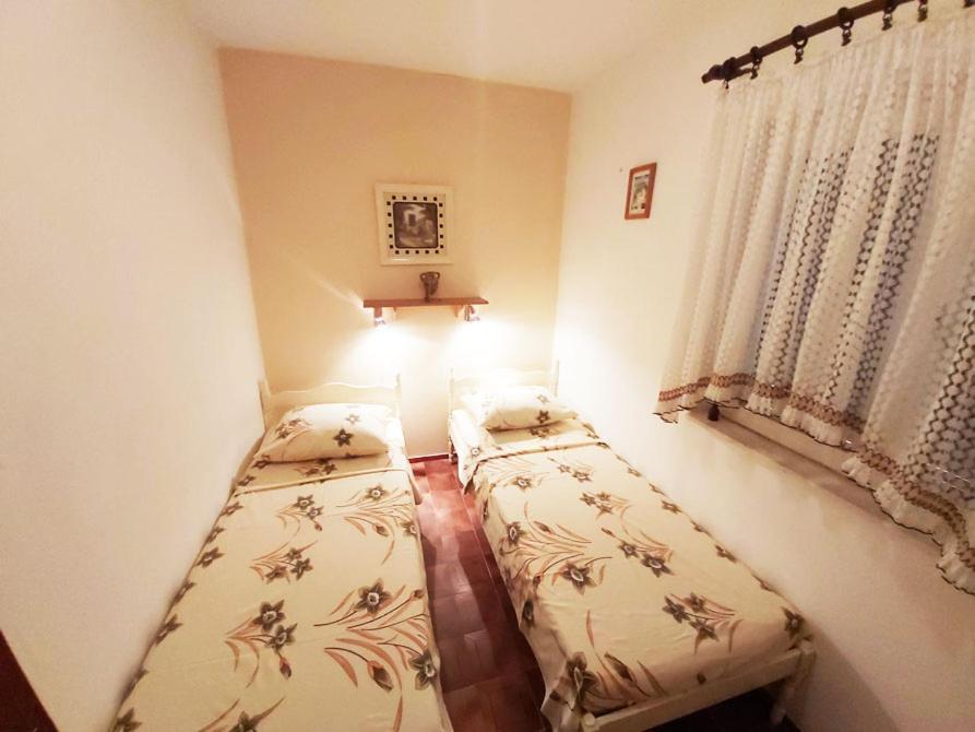 Apartments Carmen Vinišće Eksteriør bilde