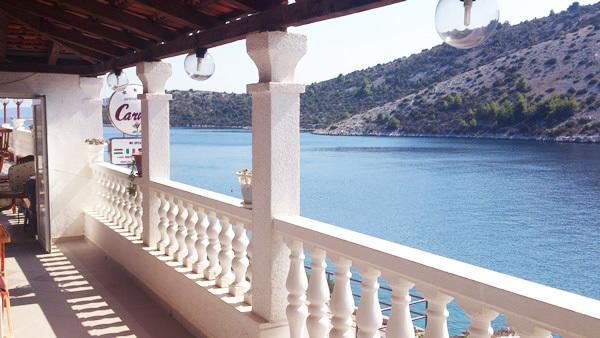 Apartments Carmen Vinišće Rom bilde