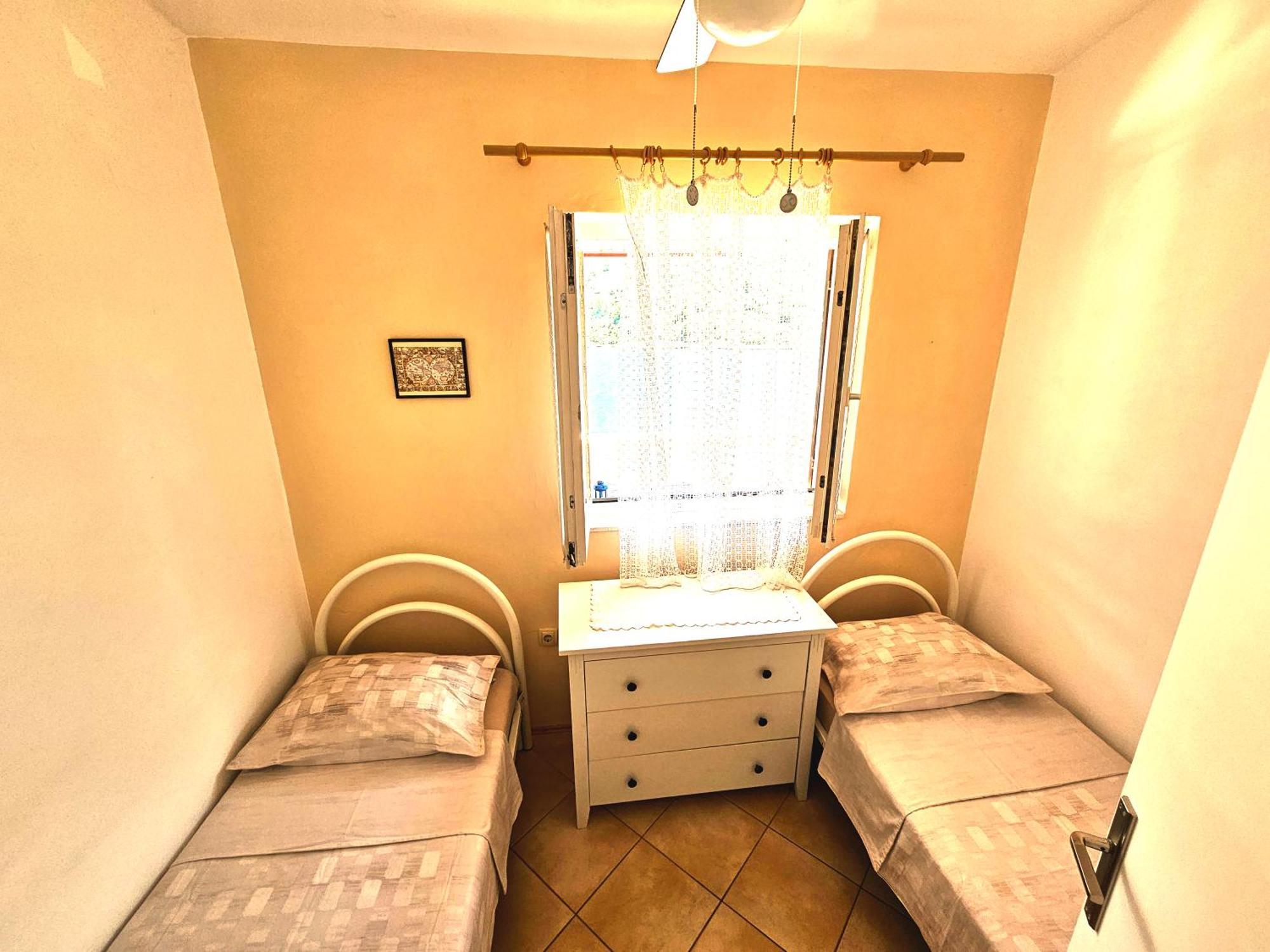 Apartments Carmen Vinišće Eksteriør bilde